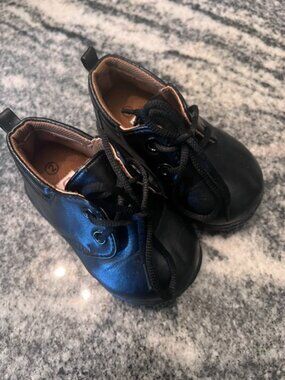 TENDERTOES Infant Boys Black Oxford Crib shoes Size 2 faux leather Newborn